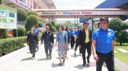 20241203025242.jpg - โรงเรียนคลองสอง (เสวตสมบูรณ์อุปถัมภ์) นำโดย ดร.ไพผกา ผิวดำ ผู้อำนวยการ รองผู้อำนวยการและคณะทำงานทั้ง 4 ฝ่ายให้การต้อนรับคณะทำงานตรวจประเมินกิจกรรม“สถานศึกษาปลอดภัย” ประจำปี 2567 เพื่อรณรงค์ให้สถานศึกษาสร้างความตระหนัก ด้านความปลอดภัย อาชีวอนามัย    และสภาพแวดล้อมในการนทำงานให้เกิดขึ้นในสถานศึกษา | https://klongsong.devcm.info