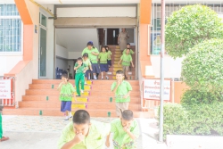 20241203031852.jpg - โรงเรียนคลองสอง (เสวตสมบูรณ์อุปถัมภ์) ฝึกอบรมโครงการสถานศึกษาปลอดภัย หนี ซ่อน สู้ จัดโดยสถานีตำรวจภูธรคลองหลวง ฝึกการเอาตัวรอดจากเหตุการณ์ไม่พึงประสงค์ เพื่อรับมือกับสถานการณ์ที่อาจเกิดขึ้นภายในสถานศึกษา | https://klongsong.devcm.info