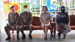 20241203031854.jpg - โรงเรียนคลองสอง (เสวตสมบูรณ์อุปถัมภ์) ฝึกอบรมโครงการสถานศึกษาปลอดภัย หนี ซ่อน สู้ จัดโดยสถานีตำรวจภูธรคลองหลวง ฝึกการเอาตัวรอดจากเหตุการณ์ไม่พึงประสงค์ เพื่อรับมือกับสถานการณ์ที่อาจเกิดขึ้นภายในสถานศึกษา | https://klongsong.devcm.info