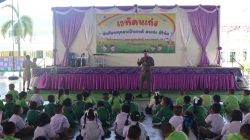 20241203031908.jpg - โรงเรียนคลองสอง (เสวตสมบูรณ์อุปถัมภ์) ฝึกอบรมโครงการสถานศึกษาปลอดภัย หนี ซ่อน สู้ จัดโดยสถานีตำรวจภูธรคลองหลวง ฝึกการเอาตัวรอดจากเหตุการณ์ไม่พึงประสงค์ เพื่อรับมือกับสถานการณ์ที่อาจเกิดขึ้นภายในสถานศึกษา | https://klongsong.devcm.info