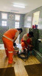 20241204033731.jpg - โรงเรียนคลองสอง (เสวตสมบูรณ์อุปถัมภ์) ดำเนินการจ้างร้านท่อตัน แก้ไขปัญหาท่อน้ำทิ้งระบบระบายน้ำ ห้องส้วมนักเรียนที่เกิดการตัน เพื่อสร้างระบบสาธารณูปโภคที่ดีในโรงเรียน | https://klongsong.devcm.info