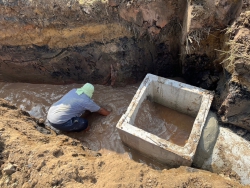 20241206020704.jpg - โรงเรียนคลองสอง (เสวตสมบูรณ์อุปถัมภ์) จัดจ้างบริษัทโพธโพ เอ็นจิเนียริ่ง จำกัด ดำเนินการจัดทำท่อและระบบระบายน้ำจำนวน 290,000 บาท เพื่อแก้ไขปัญหาน้ำท่วมขังในบริเวณโรงเรียน โดยได้รับการสนับสนุนจากเงินทอดผ้าป่าเพื่อการศึกษา | https://klongsong.devcm.info