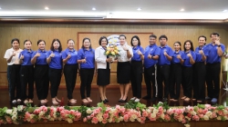 20241216061354.jpg - โรงเรียนคลองสอง (เสวตสมบูรณ์อุปถัมภ์)  ยินดีต้อนรับ...นางสาวชุติมา จอมดวง ตำแหน่งครู วิทยฐานะชำนาญการ เอกภาษาอังกฤษ นางสาว ปิยะนุช  บุตรราช ตำแหน่ง ครูวิทยฐานะชำนาญการ เอกปฐมวัย  เนื่องในโอกาสย้ายมาดำรงตำแหน่งครู โรงเรียนคลองสอง (เสวตสมบูรณ์อุปถัมภ์)    ...ด้วยความยินดียิ่ง... | https://klongsong.devcm.info