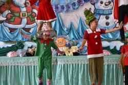 20250102034250(1).jpg - กิจกรรมคริสต์มาส ประจำปีการศึกษา 2567 เพื่อเฉลิมฉลองในวันสำคัญ รวมทั้งเป็นการแลกเปลี่ยนวัฒนธรรมของไทยและวัฒนธรรมของชาติที่เป็นภาษาอังกฤษ | https://klongsong.devcm.info