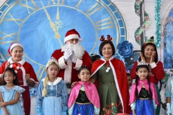 20250102034258(4).jpg - กิจกรรมคริสต์มาส ประจำปีการศึกษา 2567 เพื่อเฉลิมฉลองในวันสำคัญ รวมทั้งเป็นการแลกเปลี่ยนวัฒนธรรมของไทยและวัฒนธรรมของชาติที่เป็นภาษาอังกฤษ | https://klongsong.devcm.info