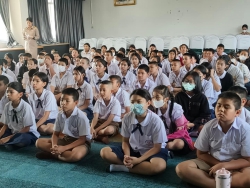 20250128090007(12).jpg - โรงเรียนคลองสอง (เสวตสมบูรณ์อุปถัมภ์) ขอขอบคุณครูจากโรงเรียนทีปังกรวิทยาพัฒน์ (มัธยมวัดหัตถสารเกษตร) ในพระราชูปถัมภ์ฯ ที่เข้ามาแนะแนวให้ความรู้เรื่องการศึกษาต่อให้แก่นักเรียนระดับชั้นประถมศึกษาปีที่ 6 | https://klongsong.devcm.info