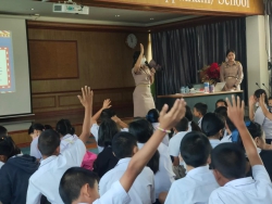 20250128090007(15).jpg - โรงเรียนคลองสอง (เสวตสมบูรณ์อุปถัมภ์) ขอขอบคุณครูจากโรงเรียนทีปังกรวิทยาพัฒน์ (มัธยมวัดหัตถสารเกษตร) ในพระราชูปถัมภ์ฯ ที่เข้ามาแนะแนวให้ความรู้เรื่องการศึกษาต่อให้แก่นักเรียนระดับชั้นประถมศึกษาปีที่ 6 | https://klongsong.devcm.info