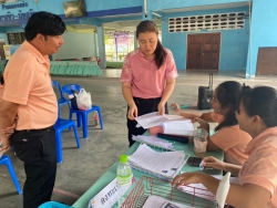 20250210044853.jpg - วันที่ 8 กุมภาพันธ์ 2568  โรงเรียนคลองสอง (เสวตสมบูรณ์อุปถัมภ์) รับรายงานตัวนักเรียนชั้นประถมศึกษาปีที่ 1 (ห้องเรียนพิเศษด้านภาษาอังกฤษ IEP) เพื่อรับการประเมินความพร้อมทางการเรียน | https://klongsong.devcm.info