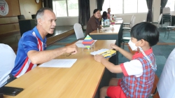 20250210044905.jpg - วันที่ 8 กุมภาพันธ์ 2568  โรงเรียนคลองสอง (เสวตสมบูรณ์อุปถัมภ์) รับรายงานตัวนักเรียนชั้นประถมศึกษาปีที่ 1 (ห้องเรียนพิเศษด้านภาษาอังกฤษ IEP) เพื่อรับการประเมินความพร้อมทางการเรียน | https://klongsong.devcm.info