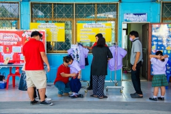 20250217003918.jpg - วันอาทิตย์ที่ 16 กุมภาพันธ์ 2568 โรงเรียนคลองสอง (เสวตสมบูรณ์อุปถัมภ์) ได้รับมอบตัวนักเรียนระดับชั้นประถมศึกษาปีที่ 1 และนักเรียนชั้นเคลื่อนระดับชั้นประถมศึกษาปีที่ 2-5 ประจำปีการศึกษา 2568 | https://klongsong.devcm.info