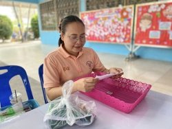 20250225040651.jpg - วันที่ 22 กุมภาพันธ์ 2568 โรงเรียนคลองสอง (เสวตสมบูรณ์อุปถัมภ์) รับมอบตัวนักเรียนชั้นอนุบาลปีที่ 2 / ชั้นอนุบาลปีที่ 3 และอำนวยความสะดวกจำหน่ายอุปกรณ์ เครื่องแต่งกายให้แก่ผู้ปกครอง  | https://klongsong.devcm.info