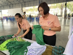 20250225040704(1).jpg - วันที่ 22 กุมภาพันธ์ 2568 โรงเรียนคลองสอง (เสวตสมบูรณ์อุปถัมภ์) รับมอบตัวนักเรียนชั้นอนุบาลปีที่ 2 / ชั้นอนุบาลปีที่ 3 และอำนวยความสะดวกจำหน่ายอุปกรณ์ เครื่องแต่งกายให้แก่ผู้ปกครอง  | https://klongsong.devcm.info