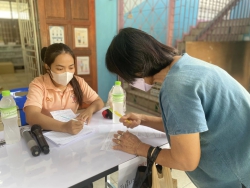 20250225040713.jpg - วันที่ 22 กุมภาพันธ์ 2568 โรงเรียนคลองสอง (เสวตสมบูรณ์อุปถัมภ์) รับมอบตัวนักเรียนชั้นอนุบาลปีที่ 2 / ชั้นอนุบาลปีที่ 3 และอำนวยความสะดวกจำหน่ายอุปกรณ์ เครื่องแต่งกายให้แก่ผู้ปกครอง  | https://klongsong.devcm.info