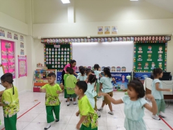 20250225041115(3).jpg - Mr. Jason  Alavi ผู้บริหาร รร.สอนแบบอเมริกัน (AE.) นิเทศห้องเรียนพิเศษ iep ระดับชั้นอนุบาล | https://klongsong.devcm.info