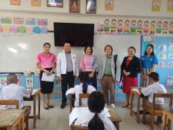 20250227111306.jpg - วันพุธที่ 26 กุมภาพันธ์  2568  โรงเรียนคลองสอง (เสวตสมบูรณ์อุปถัมภ์) ได้ดำเนินการสอบ NT ระดับชั้นประถมศึกษาปีที่ 3 ดร.ไพผกา ผิวดำ ผู้อำนวยการสถานศึกษาและดร.ชุติรัตน์ ประสงค์มณี ได้ตรวจเยี่ยมดูแลความเรียบร้อยและให้กำลังใจนักเรียน | https://klongsong.devcm.info