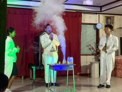 20250324041053.jpg - ดร.ไพผกา ผิวดำ ผู้อำนวยการ รองผู้อำนวยการและคณะครูจำนวน 40 ท่าน ศึกษาดูงานโรงเรียนวัดตะพงนอก (รังษีปิยะราษฎรรังสรรค์) ต.ตะพง อ.เมืองระยอง จ.ระยอง ที่มีวิธีปฏิบัติที่เป็นเลิศ หนึ่งอำเภอหนึ่งโรงเรียนคุณภาพ | https://klongsong.devcm.info