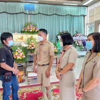 20240517130946(1).jpg - วันนี้ (20 ธค.2564) ดร.กนิษฐา ทองเลิศ ผอ.สพป.ปทุมธานี เขต 1 มอบหมายให้ นายวิเชียร วาพัดไทย รอง ผอ.สพป.ปทุมธานี เขต 1 มอบเงินช่วยเหลือให้แก่ผู้ปกครอง ในกรณี ดญ.เมธาวี เทียมแพง ที่เสียชีวิตจากการจมน้ำ ที่ วัดเกิดการอุดม | https://klongsong.devcm.info