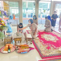 20240517130946(2).jpg - วันนี้ (20 ธค.2564) ดร.กนิษฐา ทองเลิศ ผอ.สพป.ปทุมธานี เขต 1 มอบหมายให้ นายวิเชียร วาพัดไทย รอง ผอ.สพป.ปทุมธานี เขต 1 มอบเงินช่วยเหลือให้แก่ผู้ปกครอง ในกรณี ดญ.เมธาวี เทียมแพง ที่เสียชีวิตจากการจมน้ำ ที่ วัดเกิดการอุดม | https://klongsong.devcm.info