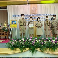 20240517131911(2).jpg - วันที่ 24 ธันวาคม 2564 นางไพผกา ผิวดำ (ผู้อำนวยการโรงเรียน) และคณะครูได้รับรางวัลและโล่เกีรยติบัตรโรงเรียนดีวิถีลูกเสือ ประจำปี 2564 | https://klongsong.devcm.info