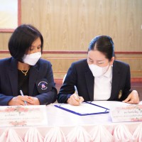 20240518124520.jpg - พิธีลงนามบันทึกข้อตกลงความร่วมมือ (MOU) การขับเคลื่อนโรงเรียนคุณภาพ วัตถุประสงค์เพื่อยกระดับคุณภาพการศึกษา ลดความเหลื่อมล้ำทางการศึกษา และลดอัตราการแข่งขัน | https://klongsong.devcm.info